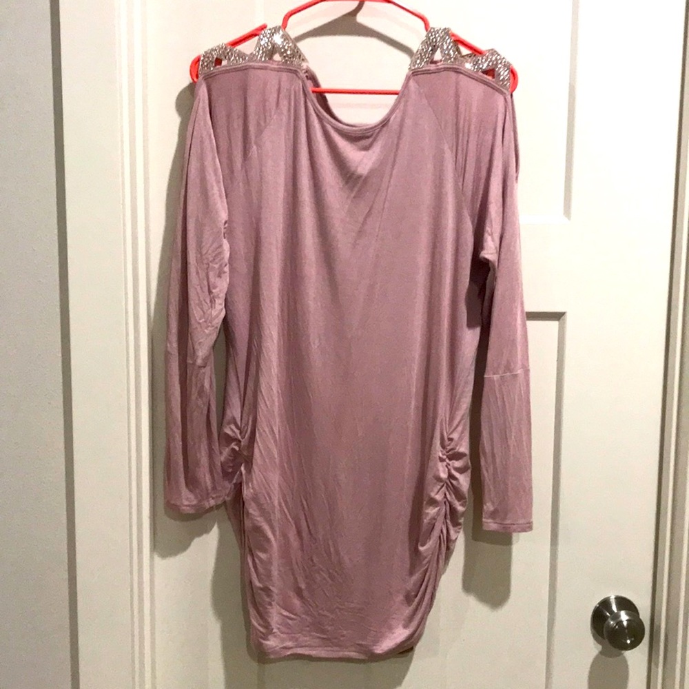 Cold shoulder tunic top